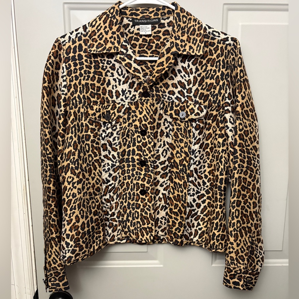 100% Silk Leopard Print Women's Buttondown